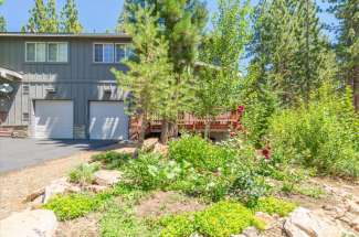 Tahoe Donner Ski Lease! 2 Bed plus Loft 1 car garage